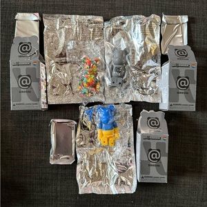 Bearbrick Series 46 Flag Ukraine Jon Burgerman Basic - 100% Be@rbrick - 3 Pack